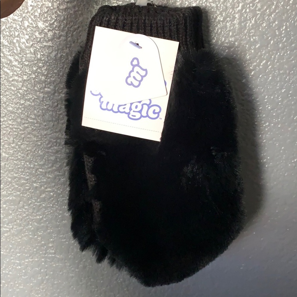 2 brand new with tags girls mittens
